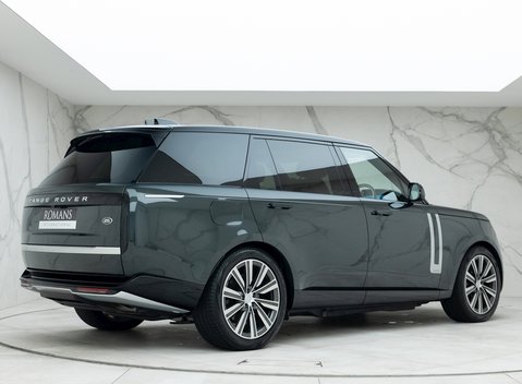 Land Rover Range Rover P440e Autobiography LWB PHEV 7