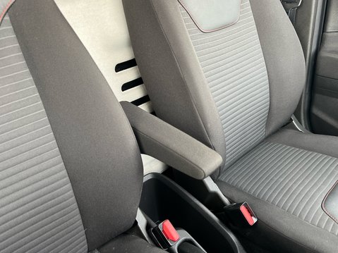 Ford Transit Courier SPORT TDCI 28