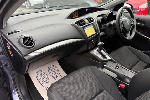 Honda Civic I-VTEC SE PLUS NAVI AUTOMATIC - ONE LADY OWNER - REVERSE CAMERA 24