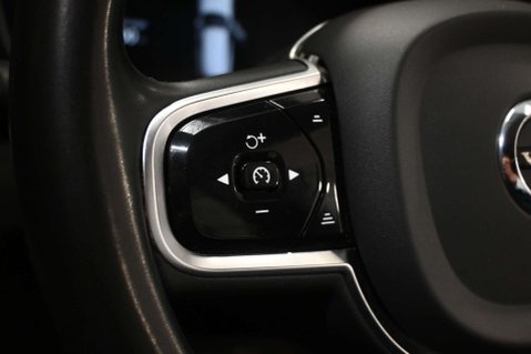 Volvo V60 2.0 V60 + B4 MHEV Auto 5dr 33