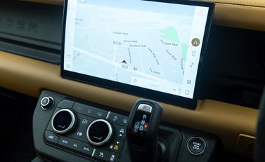 Land Rover Defender 110 V8 18