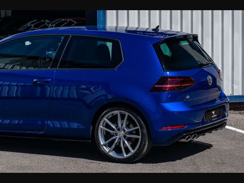 Volkswagen Golf 2.0 Golf R TSi 4Motion Semi-Auto 4WD 3dr 23