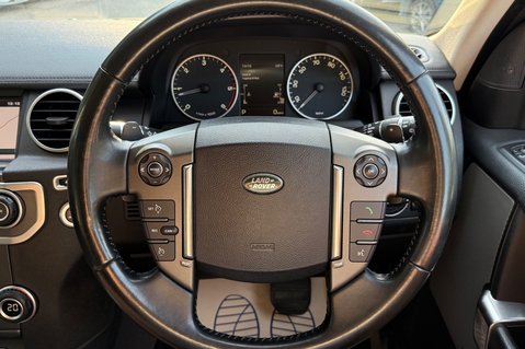 Land Rover Discovery SDV6 SE TECH - ULEZ COMPLIANT -FULL LR SERVICE HISTORY - 9 SERVICES -TOWBAR 7