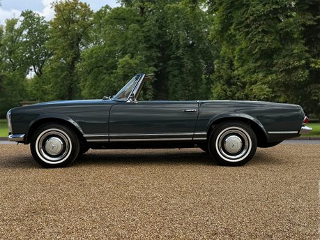 Mercedes-Benz SL Series 230 SL 8
