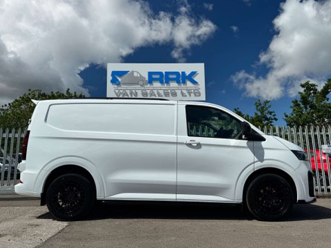 Volkswagen Transporter 2.0 TDI T30 Commerce Plus Panel Van 5dr Diesel Auto FWD SWB Euro 6 (s/s) (1 5