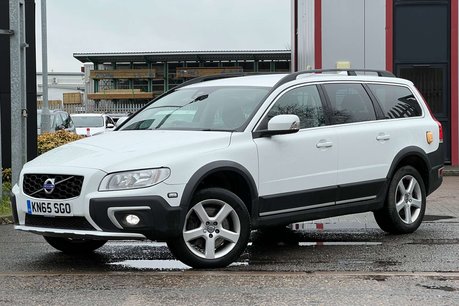 Volvo XC70 2.4 D5 SE Lux Estate 5dr Diesel Auto AWD Euro 6 (s/s) (220 ps) 5