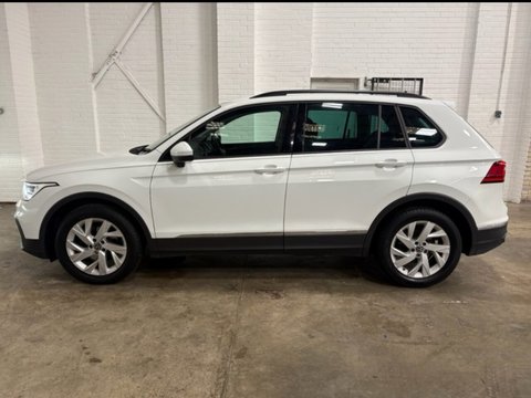 Volkswagen Tiguan LIFE TSI DSG 10