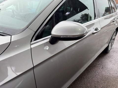 Volkswagen Passat 2.0 TDI BlueMotion Tech SE Business Euro 6 (s/s) 5dr 14