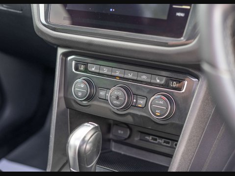 Volkswagen Tiguan 1.5 Tiguan R-Line TSi Evo Semi-Auto 5dr 24