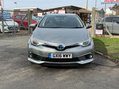Toyota Auris VVT-I EXCEL HYBRID AUTO 9