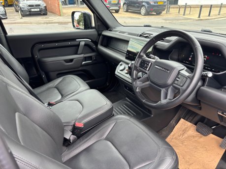 Land Rover Defender 3.0 D350 MHEV X-Dynamic HSE Auto 4WD Euro 6 (s/s) 3dr 3