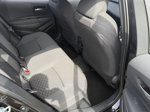 Suzuki Swace 1.8 Hybrid Motion Estata 36