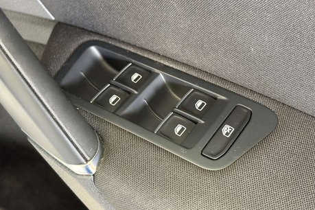 Volkswagen Golf 1.4 TSI BlueMotion Tech ACT GT Hatchback 5dr Petrol DSG Euro 6 (s/s) (140 p 68