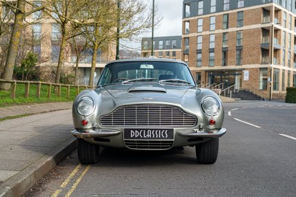 Aston Martin DB6 Mark II 5