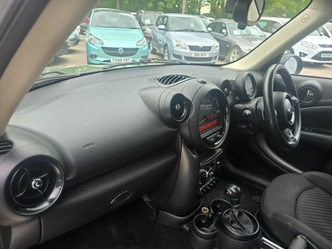 Mini Countryman COOPER SD 8