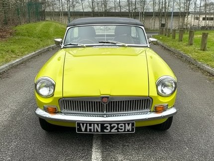 MG B ROADSTER 