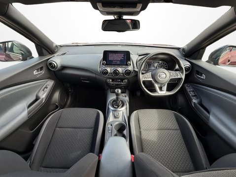 Nissan Juke 1.0 DiG-T 114 N-Connecta 5dr 14