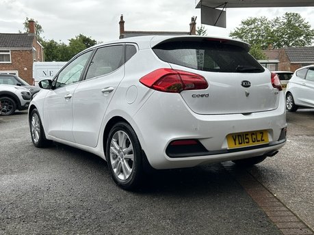 Kia Ceed CRDI 3 ECODYNAMICS 1