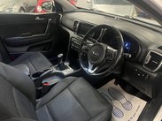 Kia Sportage 1.6 GDi 2 Euro 6 (s/s) 5dr 9