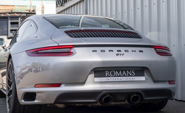 Porsche 911 (991.2) Carrera GTS 23