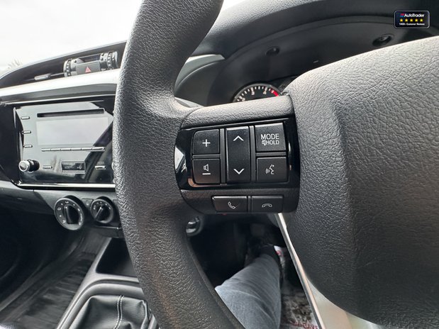 Toyota Hilux Active | 2.4 LT | AC | Sensors | Double Cab | 19