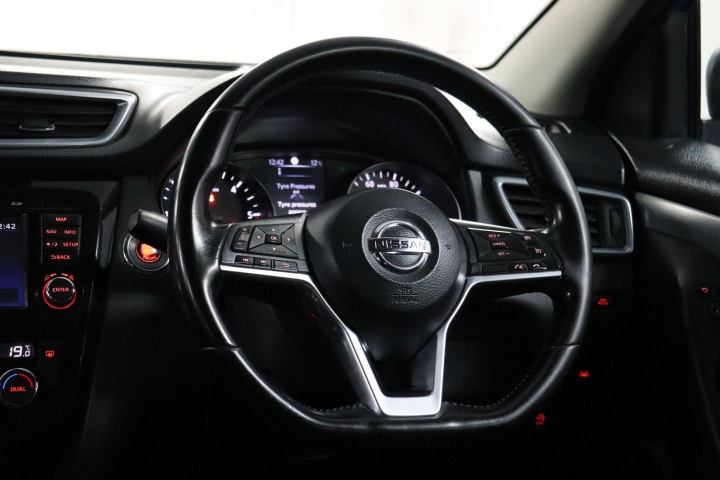 2017 Nissan Qashqai — image 37