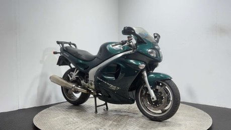Triumph Sprint 955 ST 2001 26K RUNNING PROJECT BIKE SPARES OR REPAIR 955CC TOURER 2