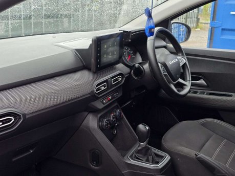 Dacia Sandero 1.0 TCe Expression Hatchback 5dr Petrol CVT Euro 6 (s/s) (90 ps) 19
