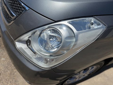 Hyundai I800 2.5 CRDi Style Euro 4 5dr 32