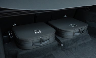 Mercedes-Benz C63 S AMG E Performance Estate Night Edition 36