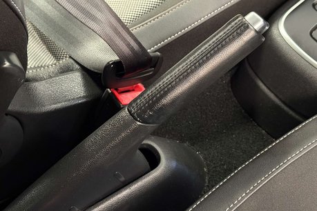 Volkswagen Up 1.0 High up! Hatchback 5dr Petrol ASG Euro 5 (75 ps) 38