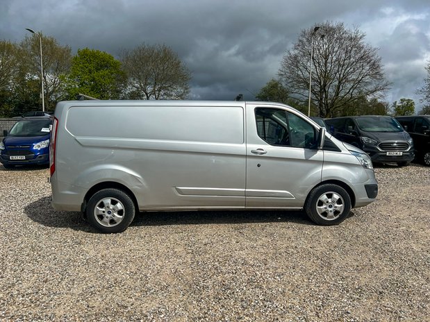 Ford Transit Custom LWB L2H1 Low Roof Limited 290 EURO 6 NO VAT 5