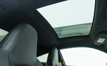 Porsche 911 Turbo S (992) 17