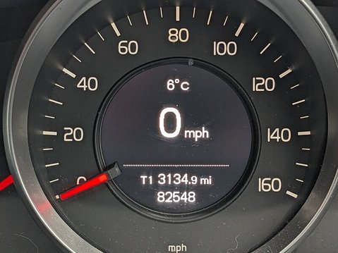 Volvo V40 D2 CROSS COUNTRY SE 31