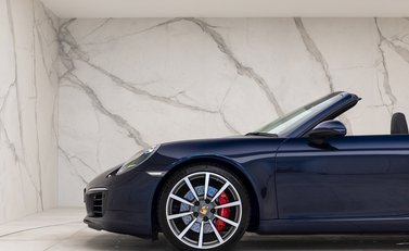 Porsche 911 Carrera S Cabriolet (991.2) 25