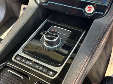 Jaguar F-Pace 3.0 F-PACE V6 S AWD D Auto 4WD 5dr 55
