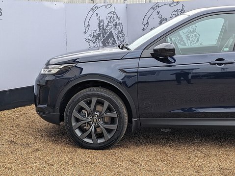 Land Rover Discovery Sport R-DYNAMIC S PLUS MHEV 5