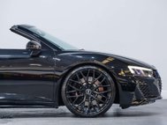 Audi R8 5.2 FSI V10 Spyder 2dr Petrol S Tronic quattro Euro 6 (s/s) (570 ps) 27