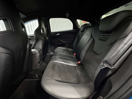 Ford Focus 2.3T EcoBoost RS Hatchback 5dr Petrol Manual AWD Euro 6 (s/s) (350 ps) 16