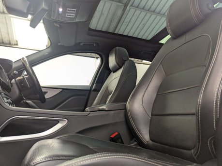 Jaguar F-Pace 2.0 F-PACE R-Sport AWD D Auto 4WD 5dr 38