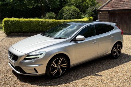 Volvo V40 T3 R-DESIGN EDITION 4