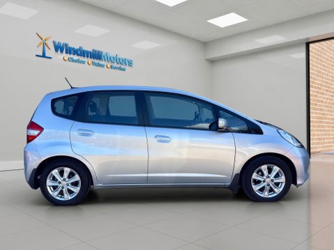 Honda Jazz 1.4 i-VTEC ES CVT Euro 5 5dr 9