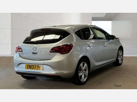 Vauxhall Astra 1.6 16v SRi Hatchback 5dr Petrol Auto Euro 5 (115 ps) 5