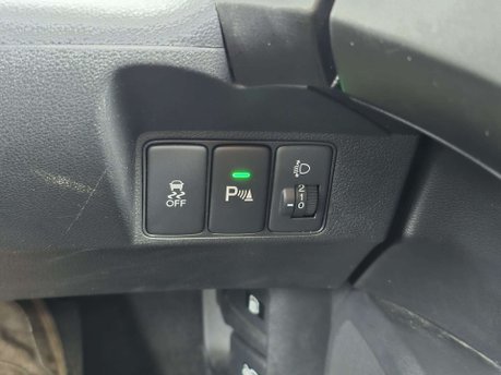 Honda Civic 1.8 i-VTEC SE Plus (Navi) Hatchback 5dr Petrol Auto Euro 6 (142 ps) 27