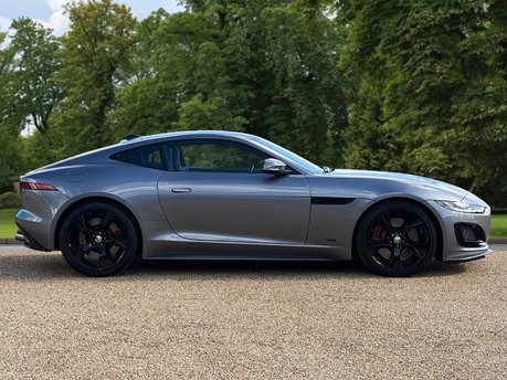 Jaguar F-Type 75 4