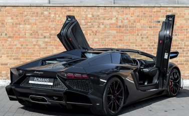 Lamborghini Aventador LP 720-4 Roadster 50th Anniversary 8
