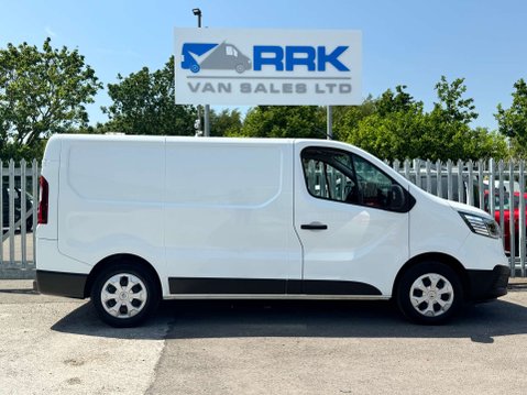 Renault Trafic 2.0 dCi Blue SL30 Advance Panel Van 5dr Diesel Manual L1 H1 Euro 6 (s/s) (1 5