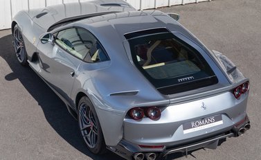 Ferrari 812 Superfast 9