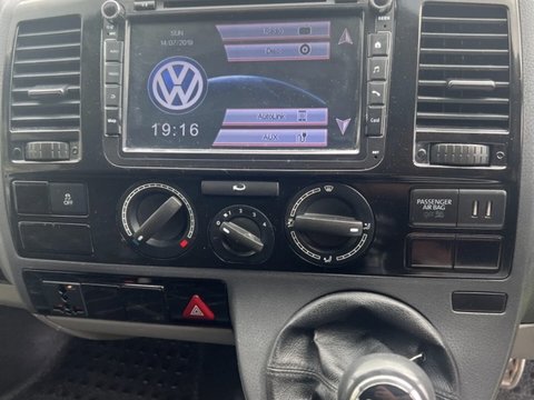 Volkswagen Transporter T28 TDI 9