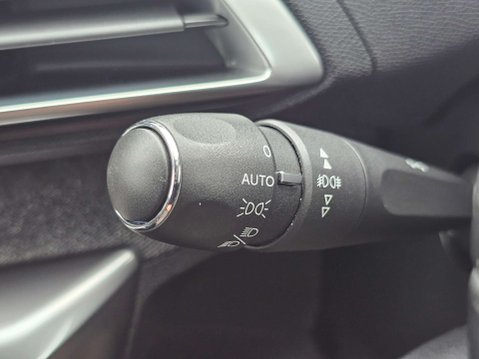 Peugeot 3008 1.6 3008 Allure Blue HDi S/S 5dr 33